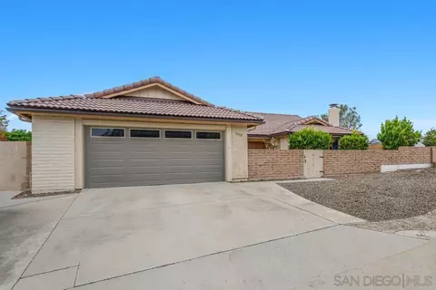 1650 Juniperhill Dr, Encinitas, CA 92024