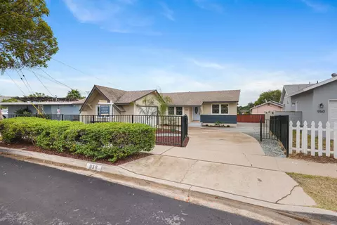 938 57th St, San Diego, CA 92114