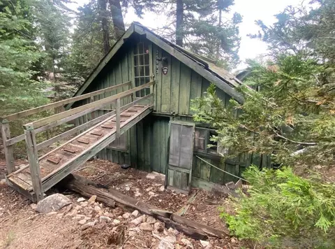 25893 State Hwy 189, Twin Peaks, CA 92391