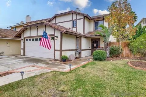 2125 Yankee Ct, Escondido, CA 92029