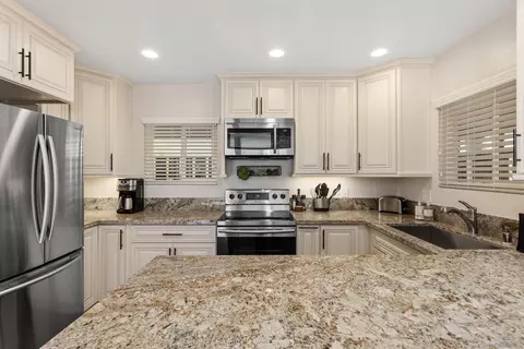 2610 Torrey Pines Rd #C32, La Jolla, CA 92037