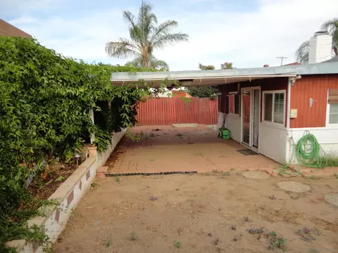 2040 E Washington, Escondido, CA 92027 photo 17