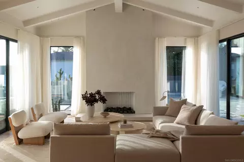 355 Bellaire St, Del Mar, CA 92014 photo 3