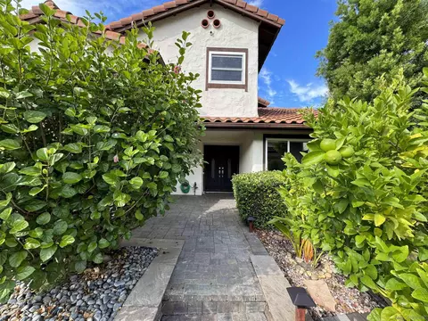 3825 Observation Pl, Escondido, CA 92025 photo 3