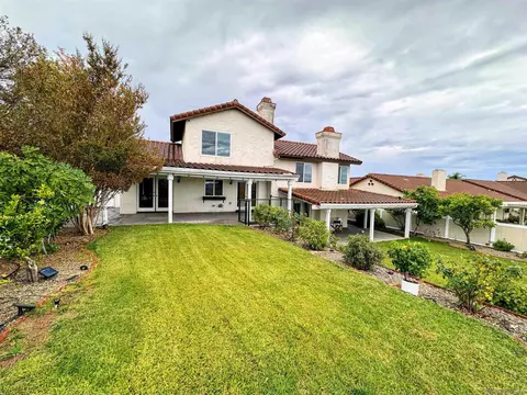 3825 Observation Pl, Escondido, CA 92025 photo 4