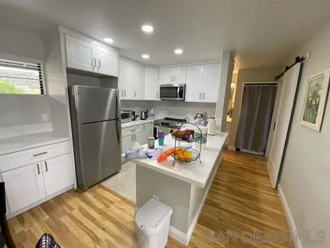 4651 Pico St #209, San Diego, CA 92109