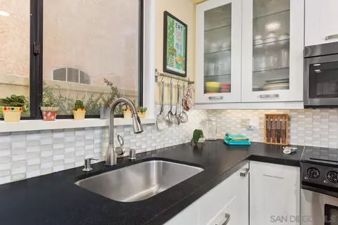 Kitchen - 13902 Mango, Del Mar, CA 92014 photo 3 of 4