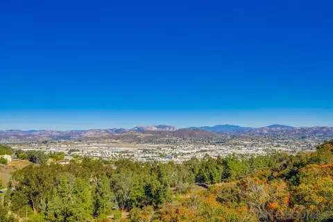 1806 Galway Ct, El Cajon, CA 92020