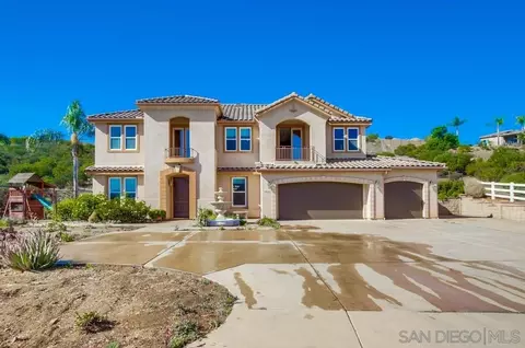 15032 Creek Hills Rd, El Cajon, CA 92021