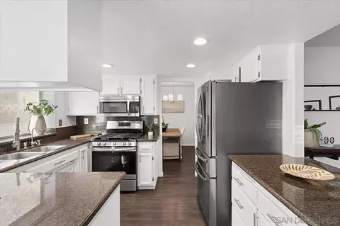 2252 Nevada Gln, Escondido, CA 92029 photo 6