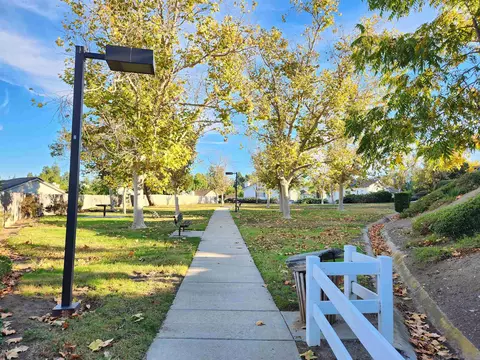 2252 Nevada Gln, Escondido, CA 92029 photo 31
