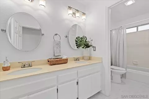 2252 Nevada Gln, Escondido, CA 92029 photo 24