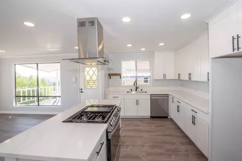 275 S Worthington St #36, Spring Valley, CA 91977 photo 2