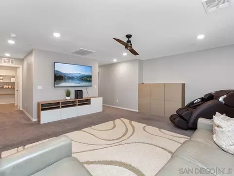 35592 Royal Ct, Winchester, CA 92596 photo 20