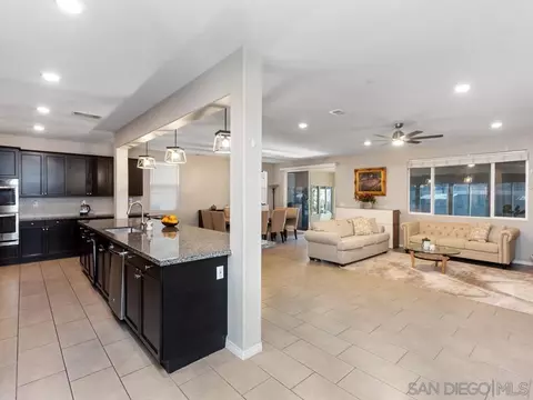 35592 Royal Ct, Winchester, CA 92596 photo 14