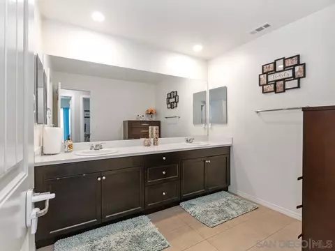 35592 Royal Ct, Winchester, CA 92596 photo 28