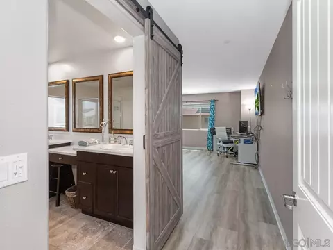 35592 Royal Ct, Winchester, CA 92596 photo 15