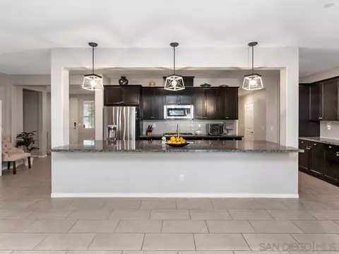 35592 Royal Ct, Winchester, CA 92596 photo 13