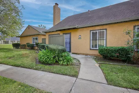 10555 Westonhill Dr, San Diego, CA 92126