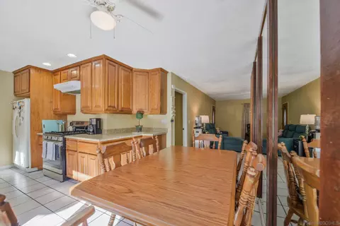 625 Kempton St, Spring Valley, CA 91977 photo 9