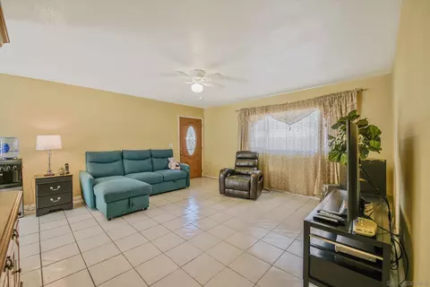 625 Kempton St, Spring Valley, CA 91977 photo 5