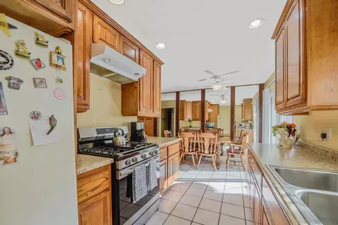 625 Kempton St, Spring Valley, CA 91977 photo 13