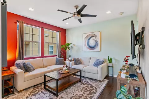 5085 Cascade Way #102, Oceanside, CA 92057