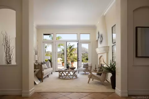 14014 Lake Poway Rd, Poway, CA 92064 photo 5