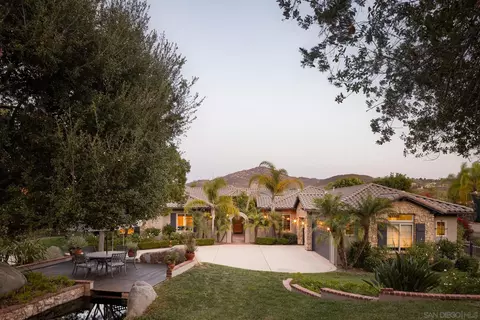 14014 Lake Poway Rd, Poway, CA 92064 photo 2