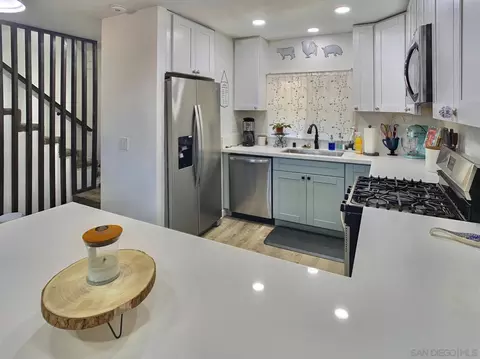 10783 Andrea Ter #B, Santee, CA 92071 photo 4