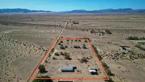 4254 Parker Rd, Twentynine Palms, CA 92277 photo 2