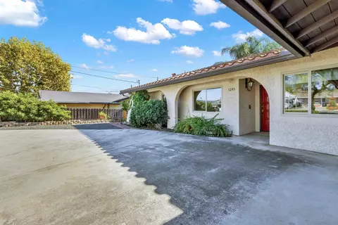 1245 Cain, Escondido, CA 92027 photo 2