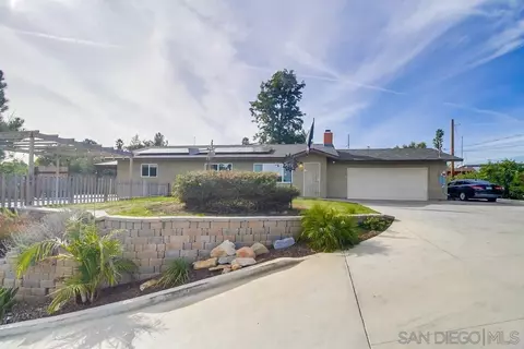 12524 Lemon Crest Dr, Lakeside, CA 92040