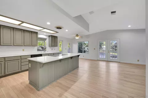 13455 Olive Tree Ln, Poway, CA 92064 photo 6