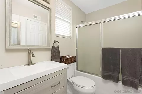 408 Primrose Way, Oceanside, CA 92057 photo 28