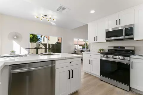 7902 Sunset Ter, Lemon Grove, CA 91945 photo 14