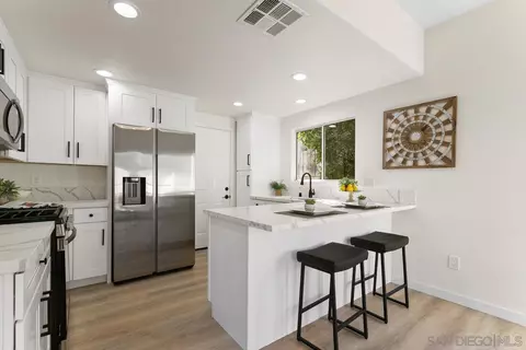 7902 Sunset Ter, Lemon Grove, CA 91945 photo 12