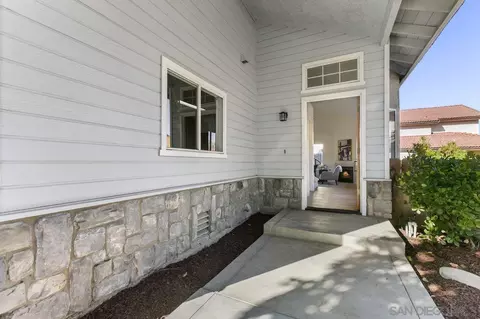 7902 Sunset Ter, Lemon Grove, CA 91945 photo 2