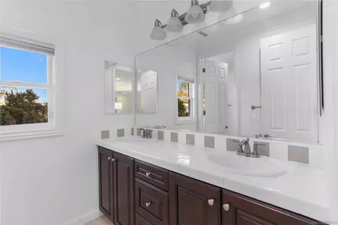 1037 Village Dr, Oceanside, CA 92057 photo 40