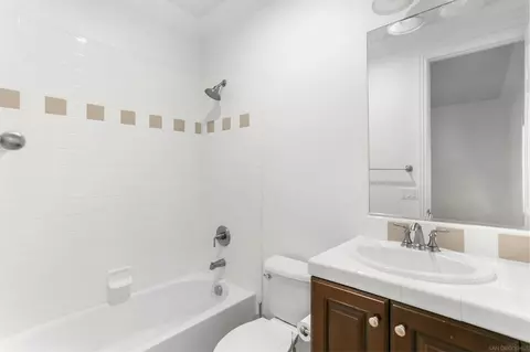 1037 Village Dr, Oceanside, CA 92057 photo 36