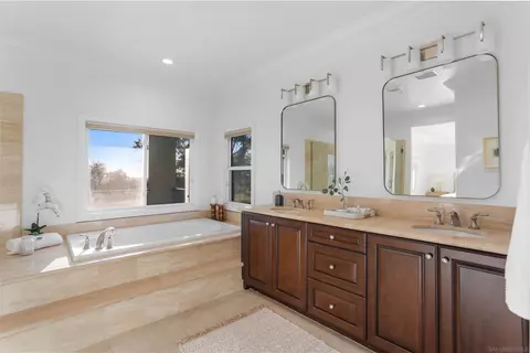 1037 Village Dr, Oceanside, CA 92057 photo 48