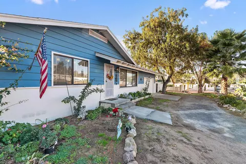 8748 Los Coches, Lakeside, CA 92040 photo 3
