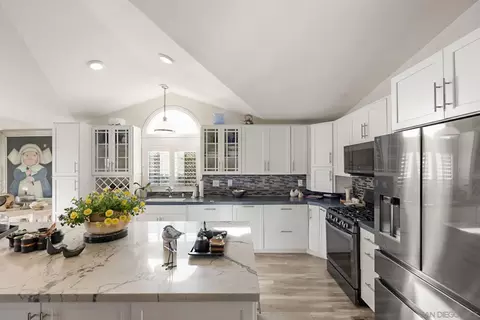 7002 San Bartolo, Carlsbad, CA 92011 photo 13