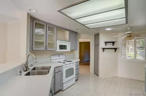 2191 Torrey Gln, Escondido, CA 92026 photo 10
