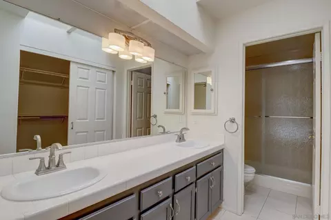2191 Torrey Gln, Escondido, CA 92026 photo 20