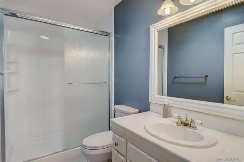 2191 Torrey Gln, Escondido, CA 92026 photo 23