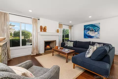 5590 Calle Miramar, La Jolla, CA 92037 photo 10