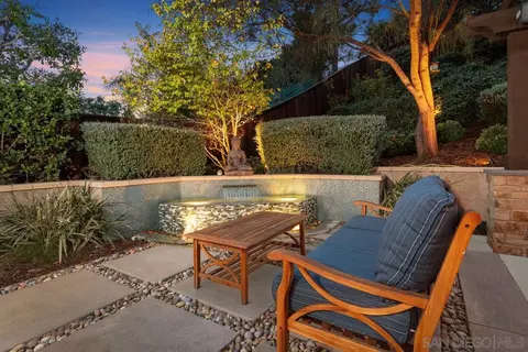 5590 Calle Miramar, La Jolla, CA 92037 photo 32