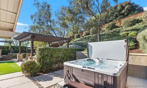 5590 Calle Miramar, La Jolla, CA 92037 photo 21