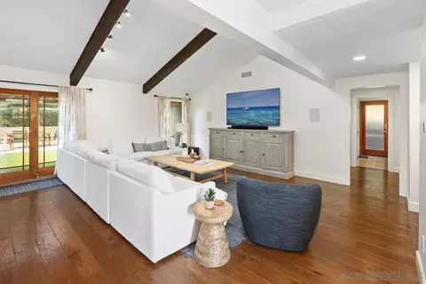 5590 Calle Miramar, La Jolla, CA 92037 photo 7